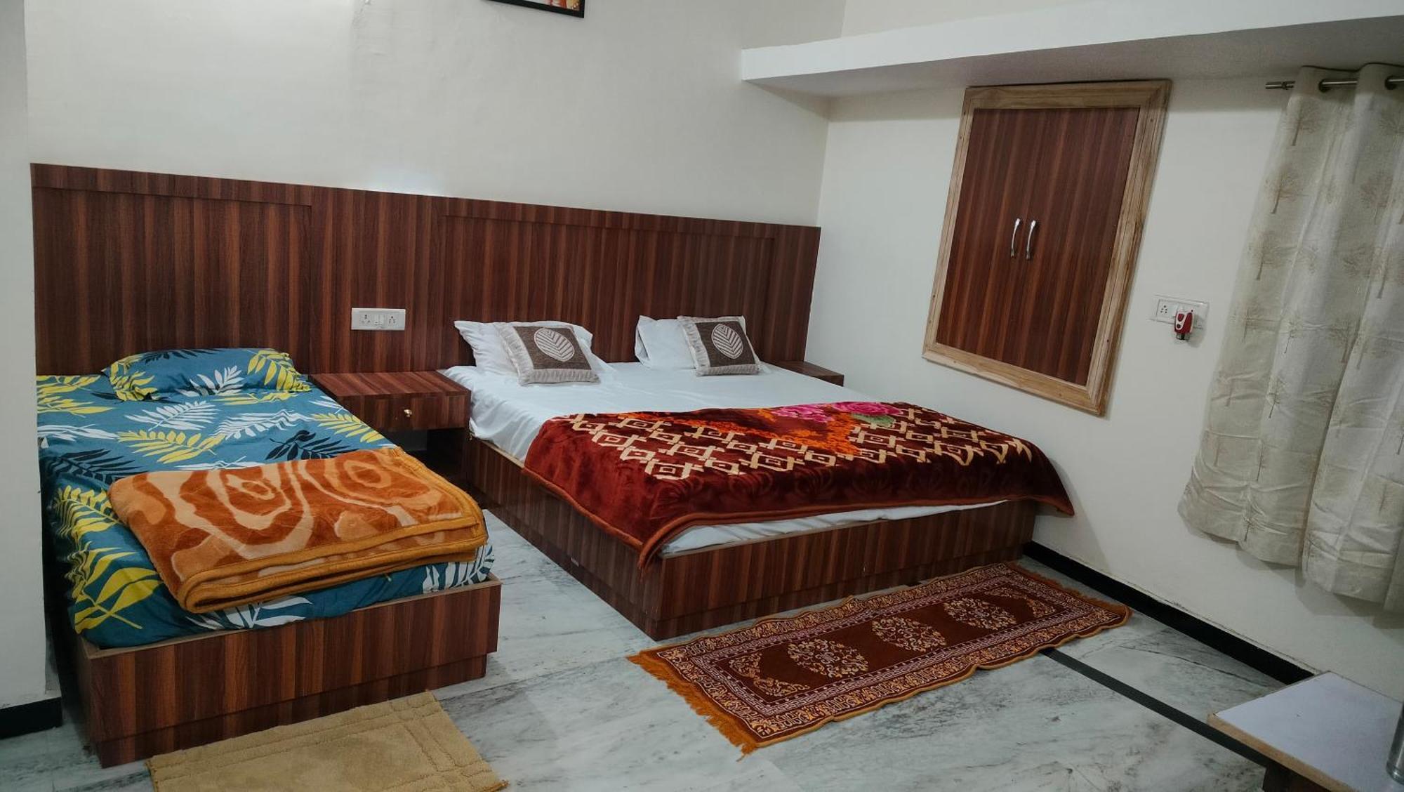 Laxmanji Villas Маунт Абу Екстериор снимка